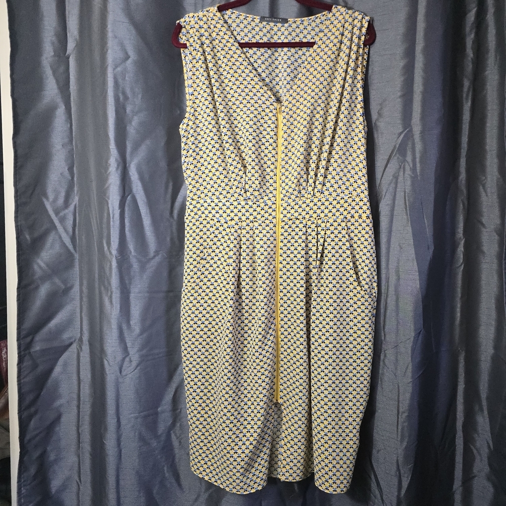 Suzy Shier Sleeveless Yellow Patterned Shift Dress